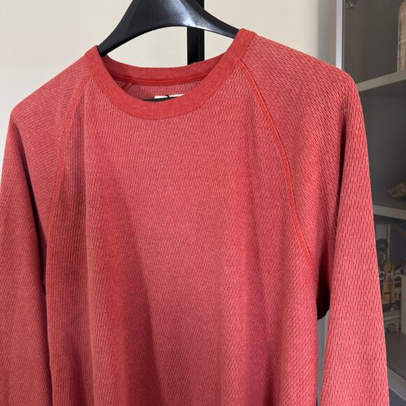 Taylor Stitch The Heavy Bag Waffle Crewneck Engine Red Shirt 46 NEW LS Pullover - Picture 3 of 7